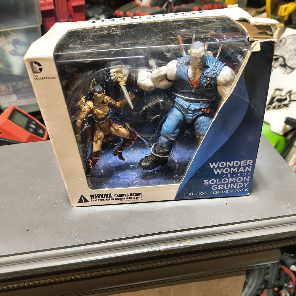 Wonder Woman vs Solomon Grundy Action Figure 2-Pack